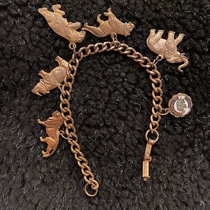 VINTAGE CHARM BRACELET FROM BENSON'S WILD ANIMAL FARM IN HUDSON , N.H RARE